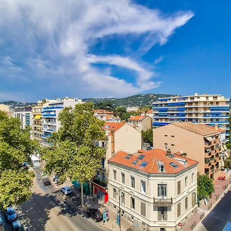 Beautiful Sea View Downtown Apt With Terrace By Guestready *